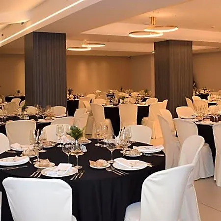 Hotel Candor