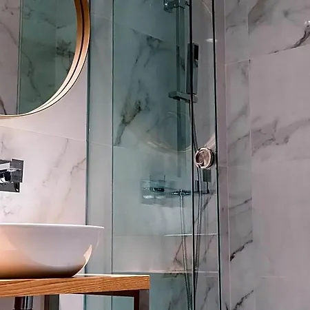 Candor Hotel 3*